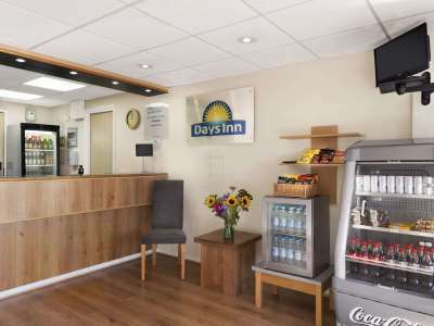 Hotel Days Warwick Northbound M40